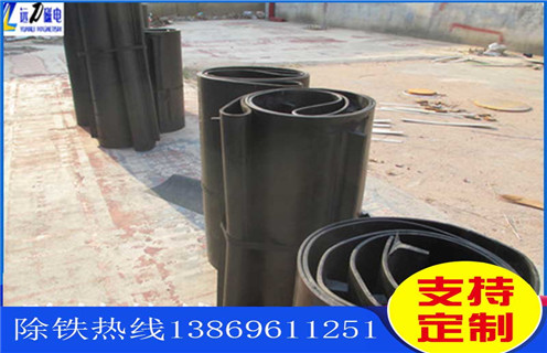皮帶除鐵器，永磁皮帶除鐵器，內(nèi)蒙古永磁皮帶除鐵器_安裝_內(nèi)蒙古永磁皮帶除鐵器跑偏原因及如何調(diào)_刮板價格 