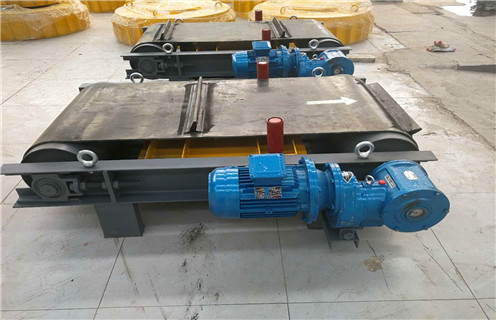 帶式永磁自卸式除鐵器，帶式永磁自卸式除鐵器知識參數(shù)_內(nèi)部磁塊安裝方法_帶式永磁自卸式除鐵器型號價格