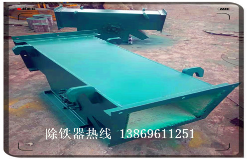 管道自動除鐵器，河南管道式自動除鐵器價格_河南管道式自動除鐵器價格廠家應(yīng)用安裝示意圖型12000高斯_可定制工作原理