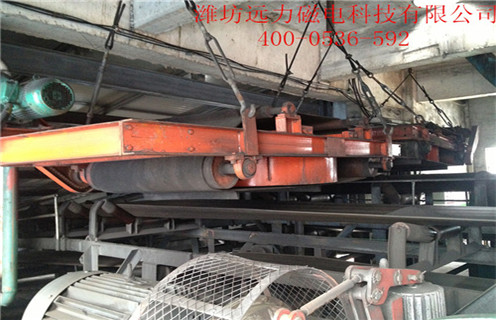 自卸式電磁除鐵器，新疆自卸式電磁除鐵器RCY工作視頻_國(guó)家標(biāo)準(zhǔn)_新疆自卸式電磁除鐵器RCY廠家訂做配電箱型號(hào)